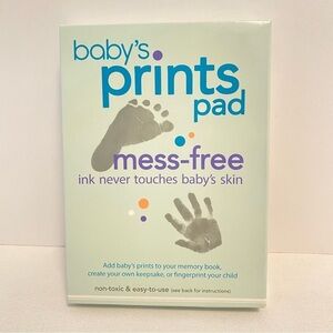 C. R. Gibson Baby's Print Pad Mess-Free Keepsake Or Fingerprint Kit New